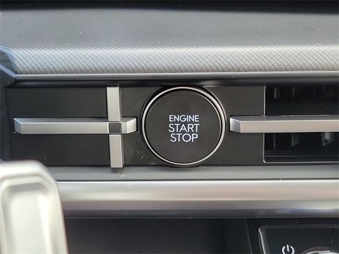 New 2026 Hyundai Santa Fe SE image 8