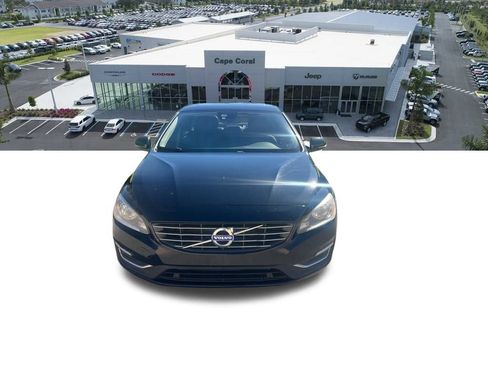 Used 2016 Volvo S60 T5 Premier w/ Convenience Package image 2