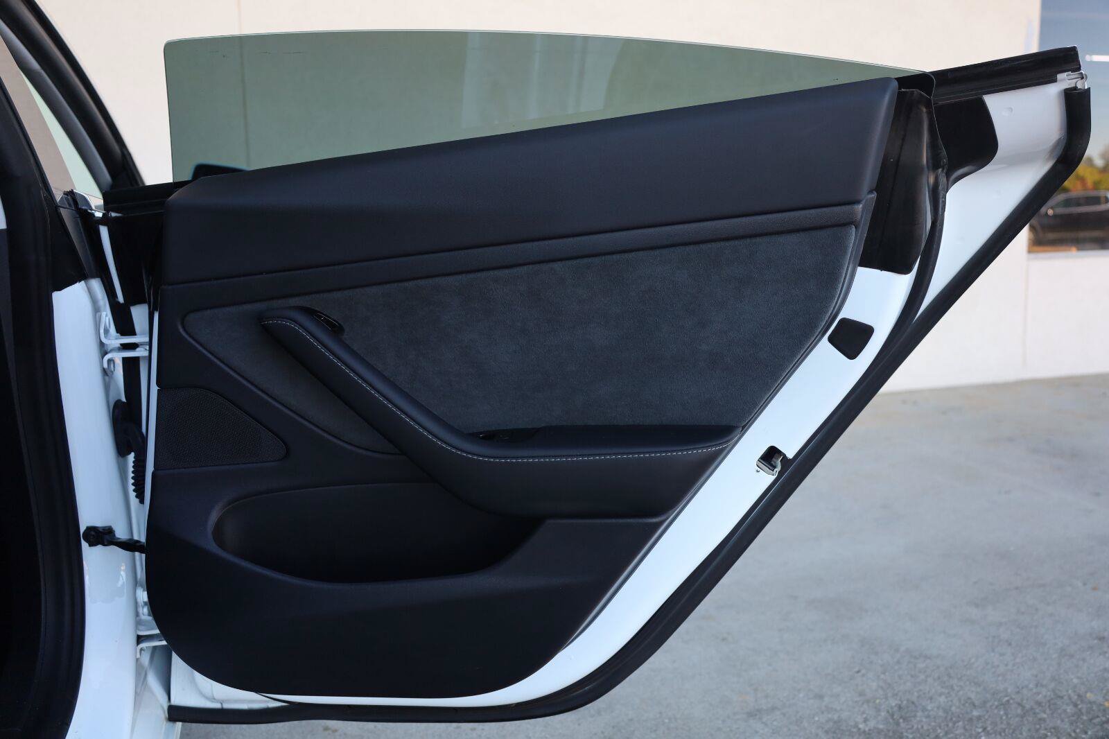 Used 2020 Tesla Model 3 Standard Range Plus RWD image 22