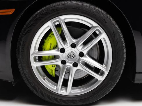 Used 2016 Porsche Panamera S image 32