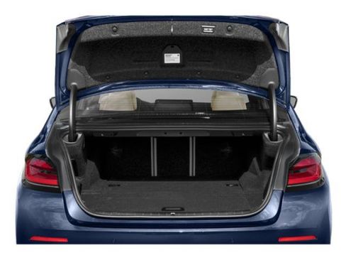 Used 2023 BMW 530e xDrive image 11