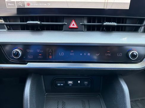 Certified 2023 Kia Sportage SX FWD image 14