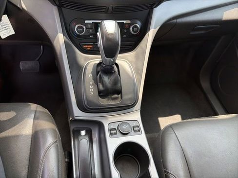 Used 2015 Ford Escape SE w/ Equipment Group 201A AWD/4WD image 11