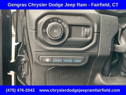 Certified 2025 Jeep Wrangler Unlimited Sahara AWD/4WD image 52