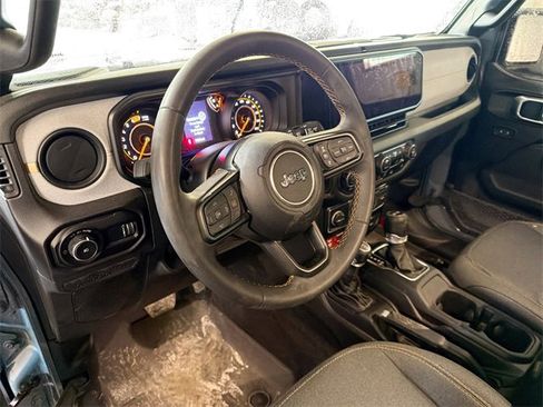 Used 2024 Jeep Wrangler Willys image 8