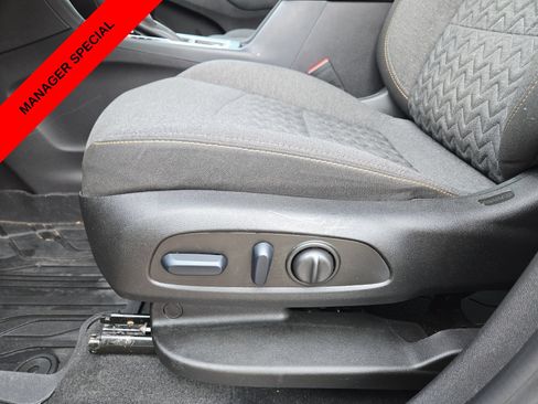 Used 2024 Chevrolet Equinox LT w/ LPO, Floor Liner Package FWD image 17