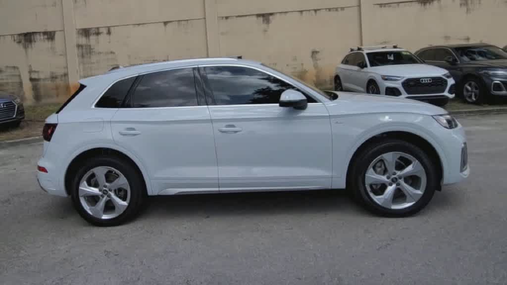 Certified 2023 Audi Q5 2.0T Premium Plus w/ Premium Plus Package AWD/4WD image 9