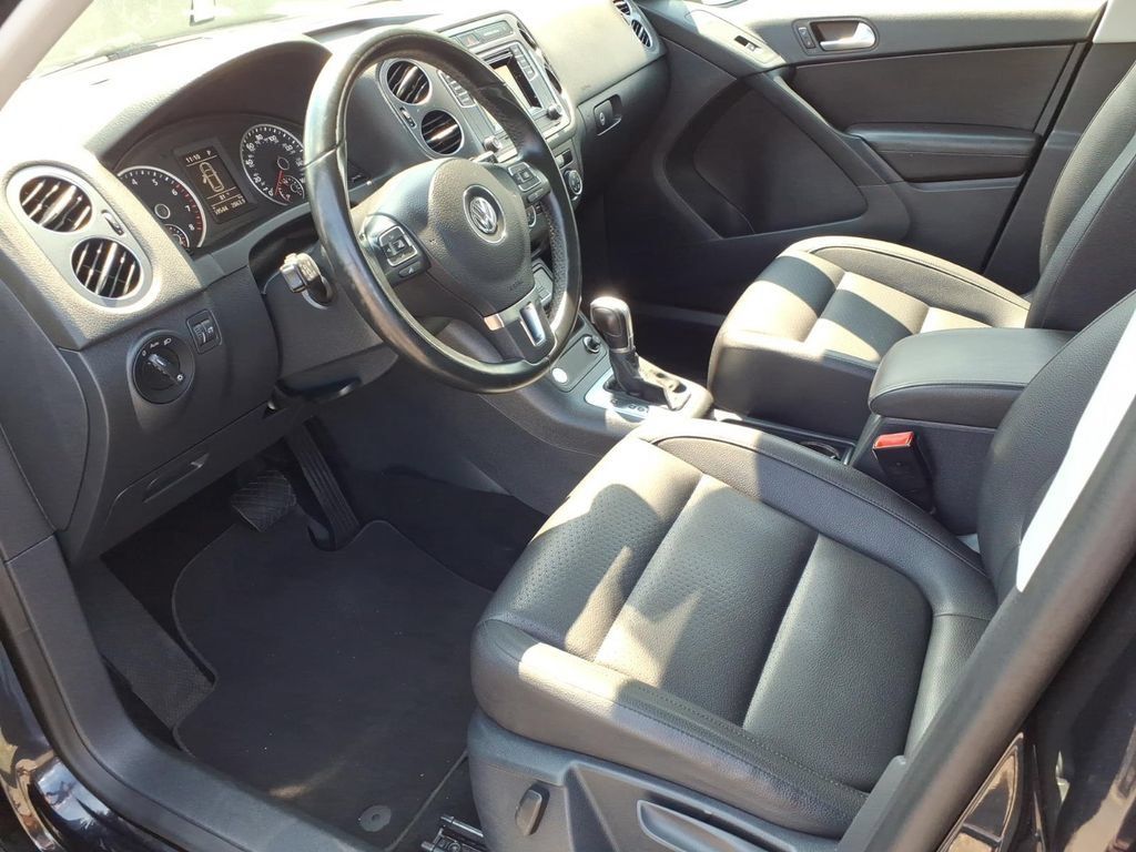 Used 2016 Volkswagen Tiguan S FWD image 13