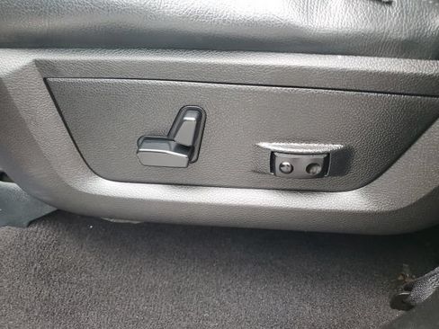 Used 2015 RAM 1500 Lone Star AWD/4WD image 9