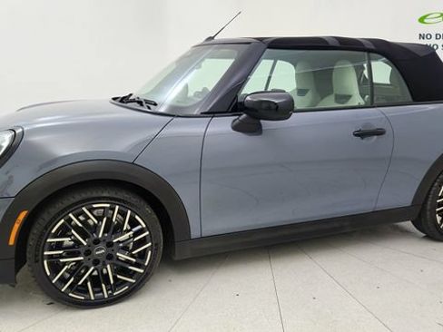 Used 2025 MINI Cooper S FWD image 25