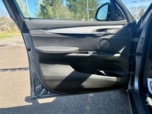 Used 2019 BMW X6 xDrive35i w/ M Sport Package image 11