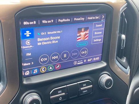 Used 2022 Chevrolet Silverado 2500 High Country w/ Safety Package II image 21