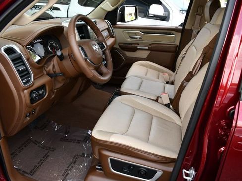 Used 2019 RAM 1500 Laramie RWD image 21