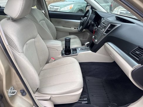 Used 2010 Subaru Legacy 3.6R Premium image 17