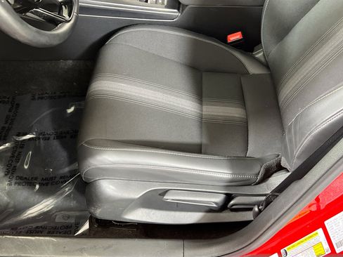 Used 2023 Honda Civic Sport image 18