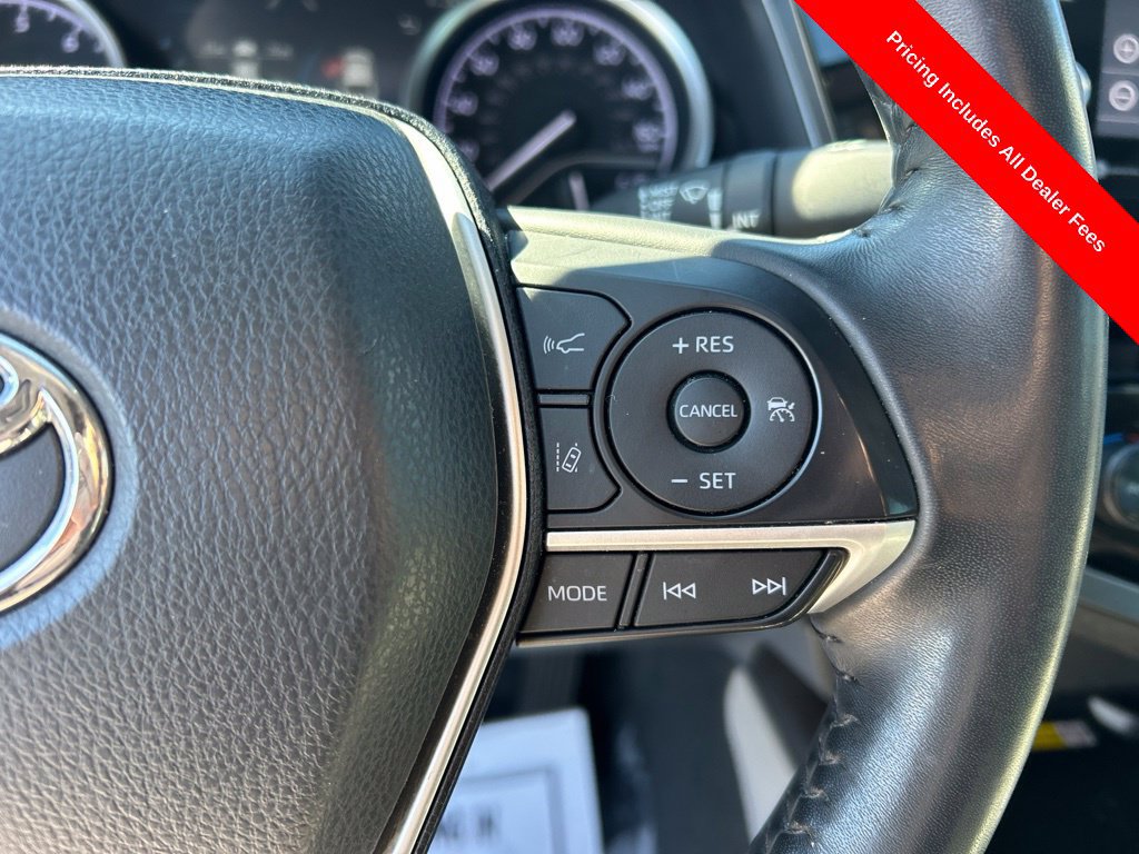 Used 2022 Toyota Camry XLE w/ Navigation Package FWD image 9