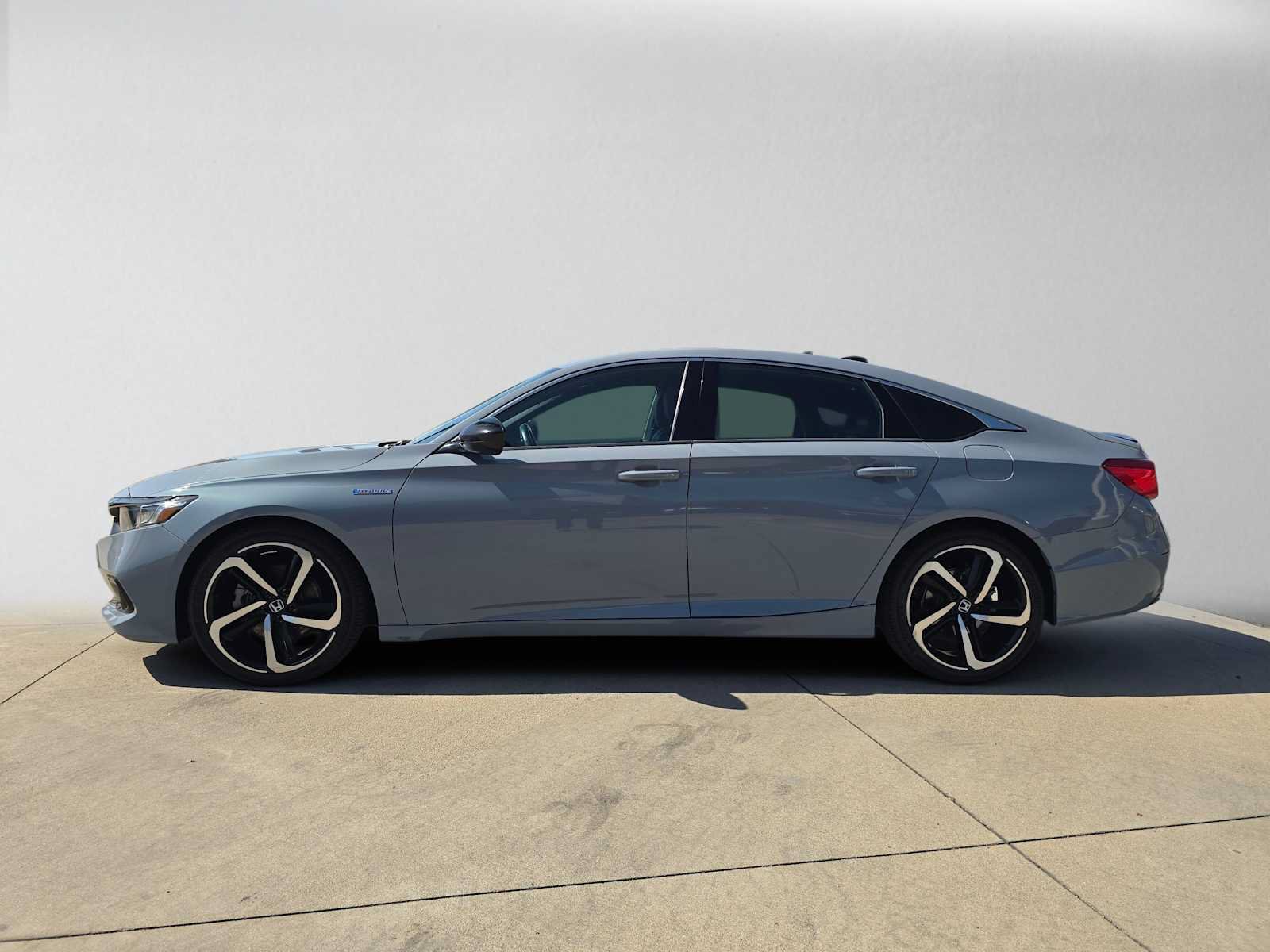 Used 2022 Honda Accord Sport image 6