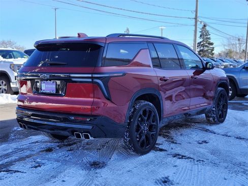 Used 2024 Chevrolet Traverse RS w/ LPO, Floor Liner Package image 5
