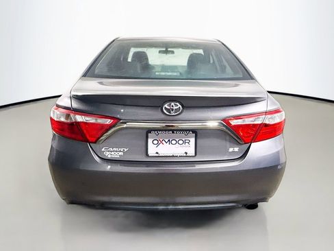 Used 2015 Toyota Camry SE FWD image 6