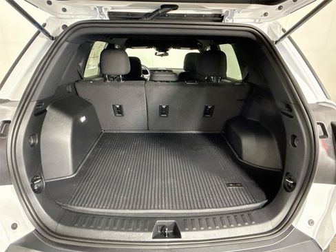 New 2027 GMC Terrain Elevation AWD/4WD image 18