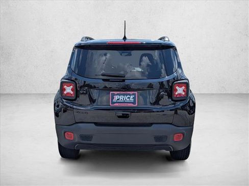 Used 2023 Jeep Renegade Latitude AWD/4WD image 6