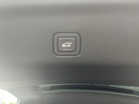 New 2026 Chevrolet Suburban Premier image 26