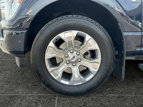 Certified 2021 Ford F150 Platinum w/ FX4 Off-Road Package AWD/4WD image 14