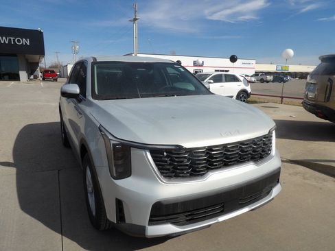 New 2026 Kia Sorento LX image 4