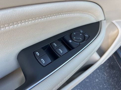 Used 2020 Buick Regal Essence image 29