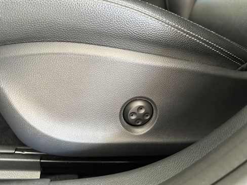 Used 2018 Mercedes-Benz CLA 250 image 14