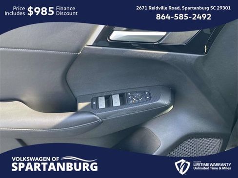 Used 2024 Mitsubishi Outlander SE image 16