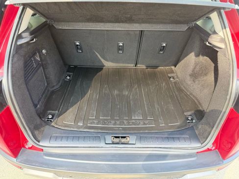 Used 2017 Land Rover Range Rover Evoque SE Premium image 13