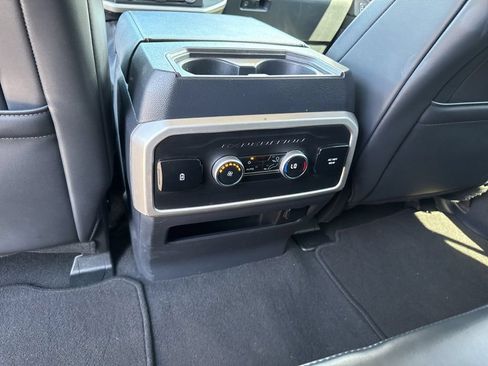 Used 2024 Ford Expedition XLT AWD/4WD image 25