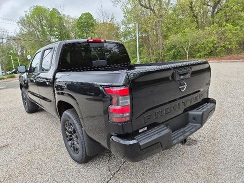 New 2026 Nissan Frontier SV w/ SV Convenience Package AWD/4WD image 8