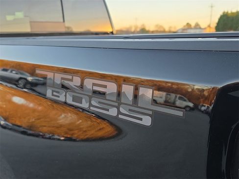 Certified 2025 Chevrolet Silverado 2500 LTZ w/ LTZ Plus Package image 32