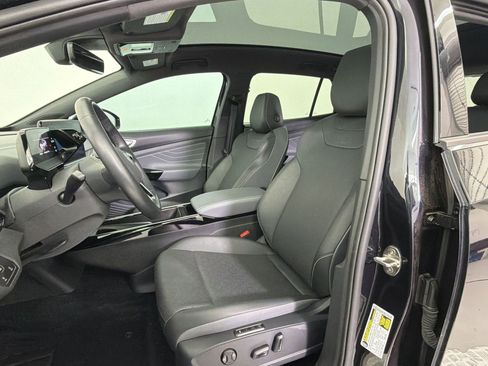 Used 2023 Volkswagen ID.4 S RWD image 5