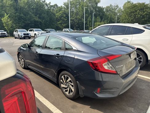 Used 2016 Honda Civic EX image 10