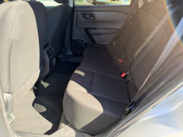 Used 2025 Nissan Rogue S AWD/4WD image 16