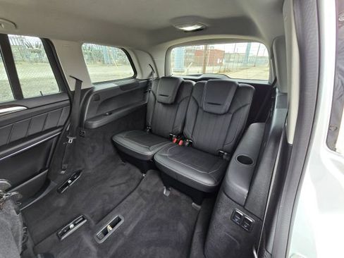 Used 2013 Mercedes-Benz GL 450 4MATIC image 19