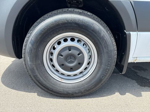 New 2025 Mercedes-Benz Sprinter 2500 image 10