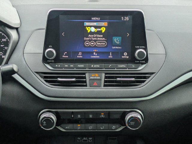 Used 2025 Nissan Altima 2.5 S FWD image 27