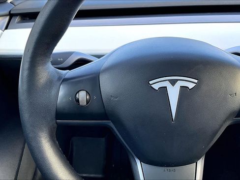 Used 2021 Tesla Model 3 Standard Range Plus RWD image 22