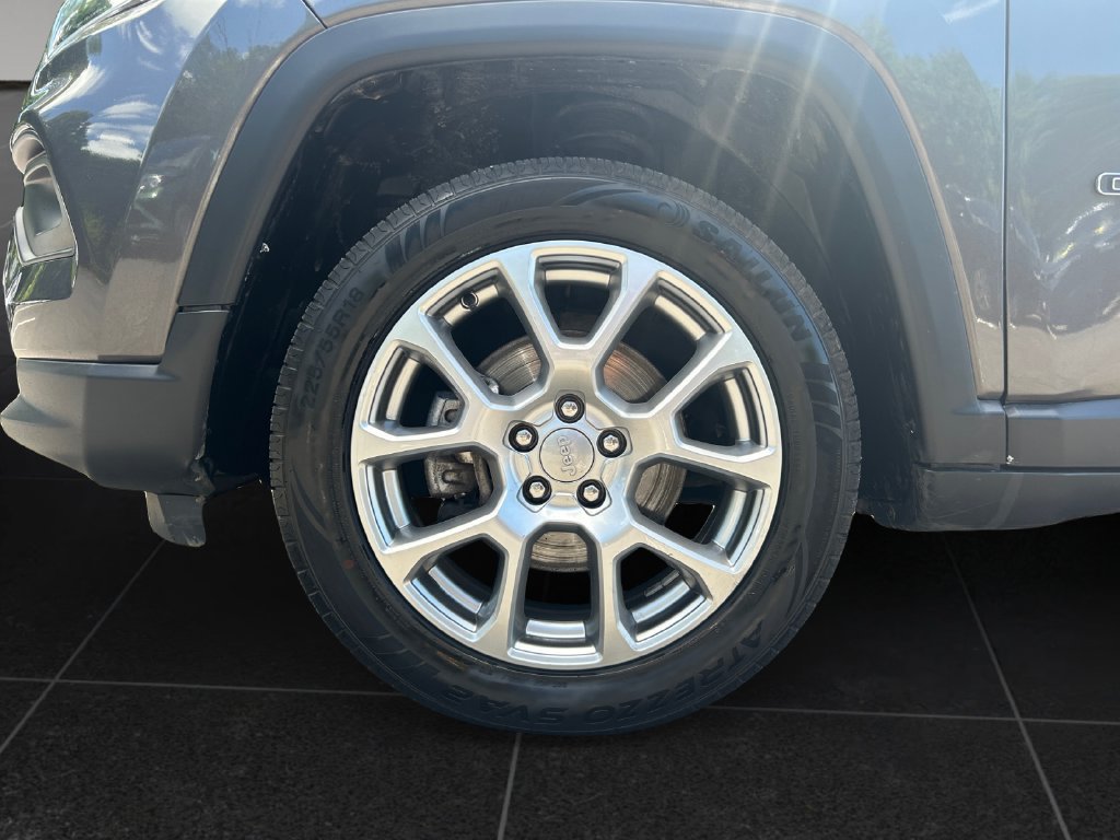 Used 2022 Jeep Compass Latitude AWD/4WD image 9