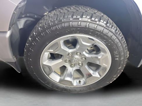 Used 2022 RAM 1500 Big Horn AWD/4WD image 15