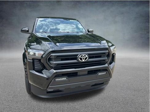 Used 2026 Toyota Tacoma SR5 w/ SR5 Upgrade Package AWD/4WD image 5