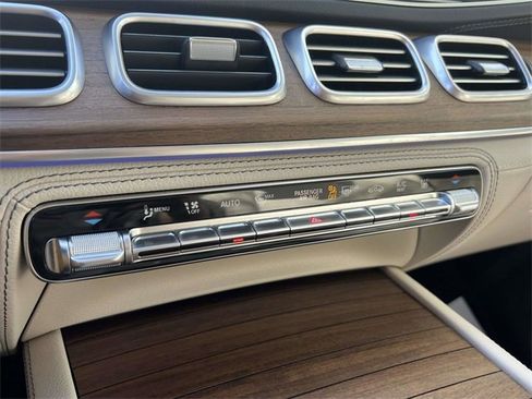 Certified 2024 Mercedes-Benz GLE 450e 4MATIC image 26