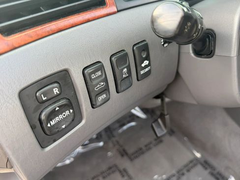 Used 2006 Toyota Solara SE FWD image 18