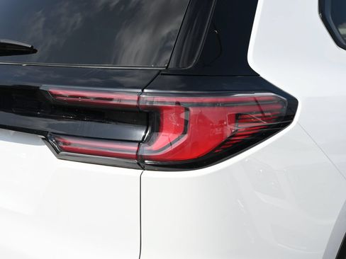 New 2026 GMC Acadia Elevation w/ Black Edition FWD image 22