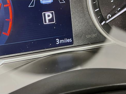 New 2025 Nissan Versa SR w/ Trunk Package image 17