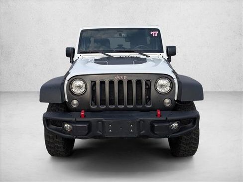 Used 2017 Jeep Wrangler Unlimited Rubicon image 2